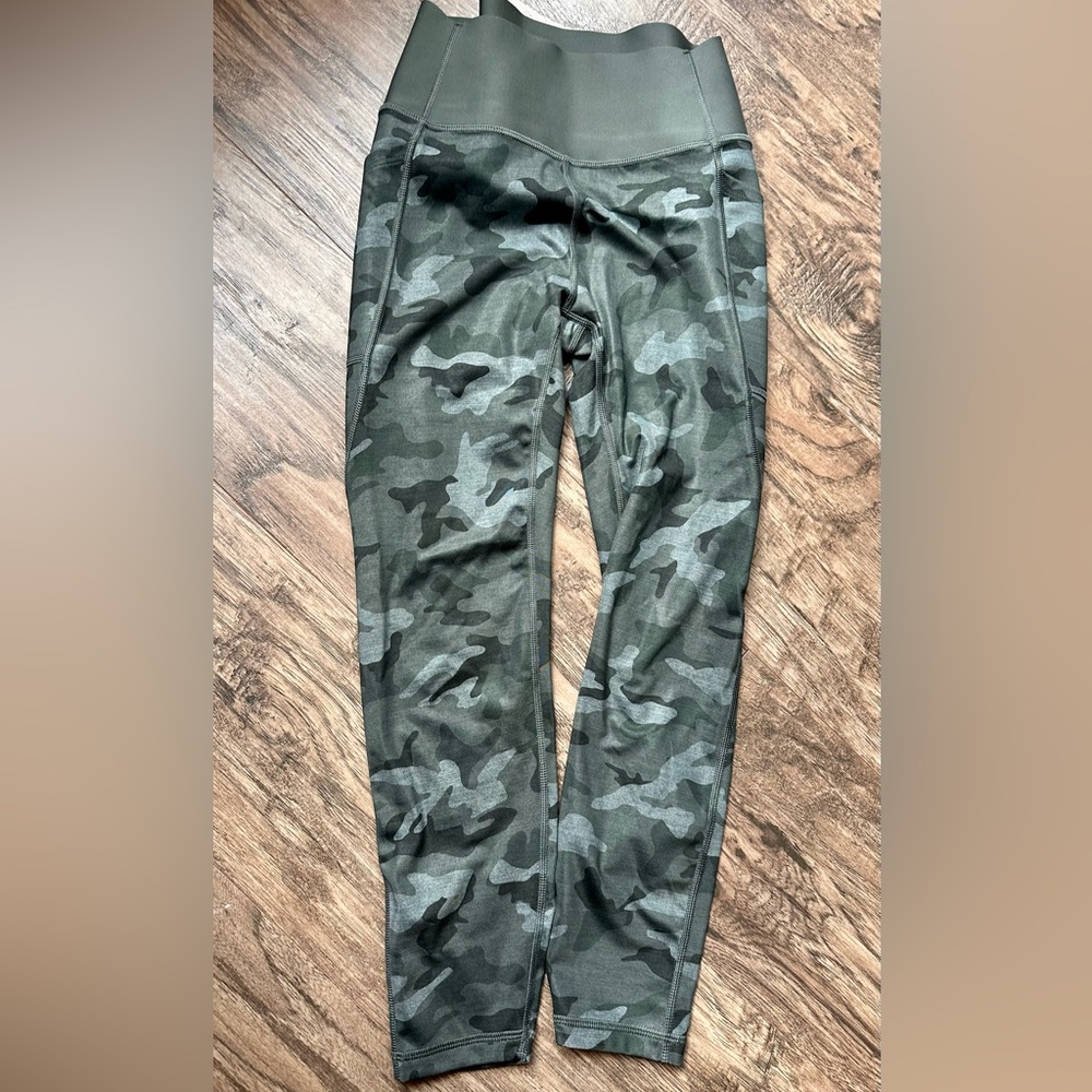 Gapfit Sculpt Revolution  woman’s leggings